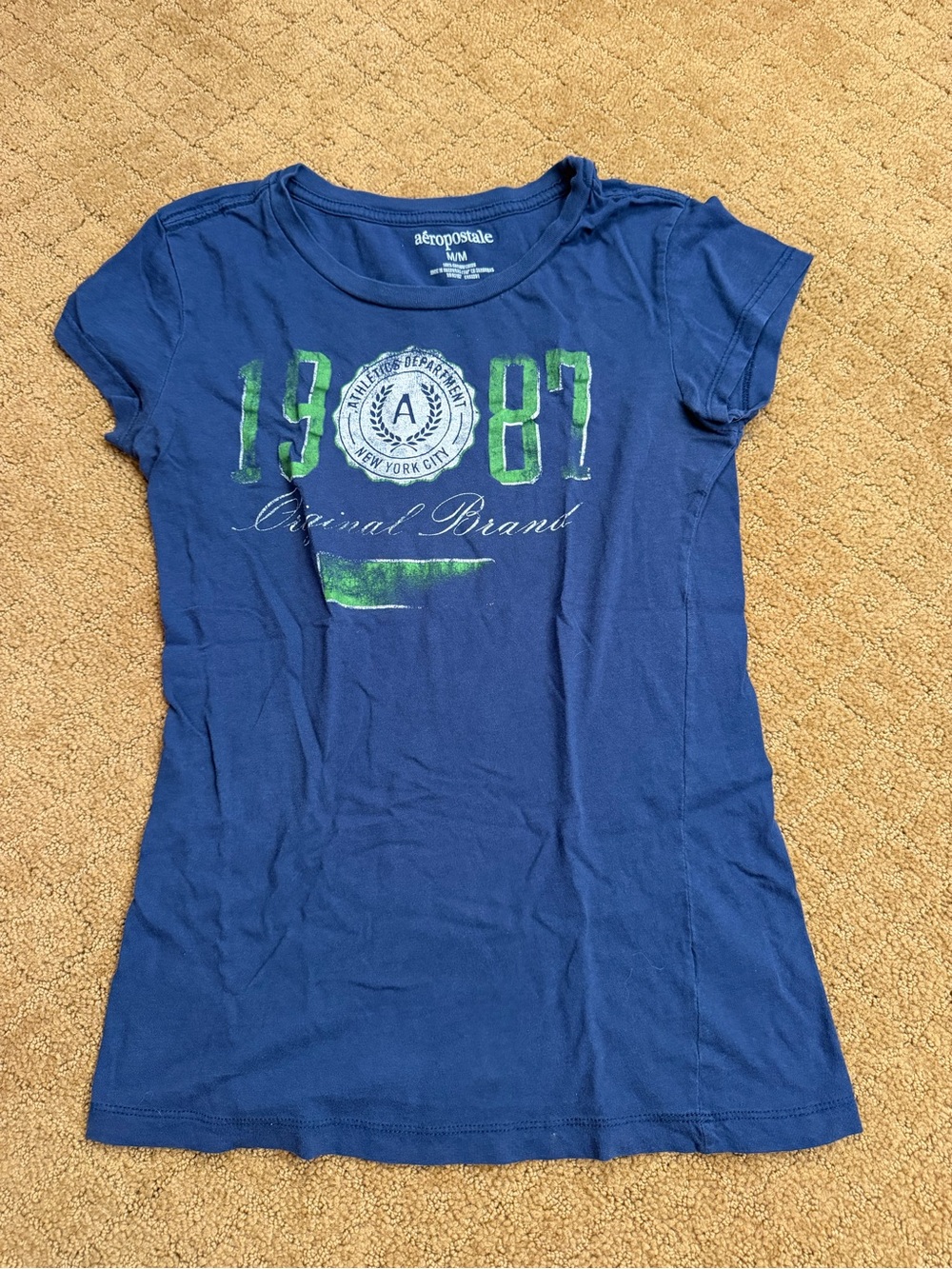 Vintage Aéropostale navy blue graphic t-shirt women’s size medium y2k